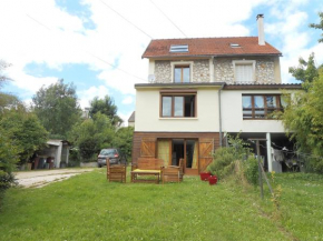 Appartement proche Sites Olympiques et Disneyland Paris, Bords de Marne